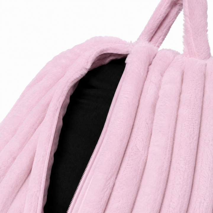 Pouf poire déhoussable en fourrure côtelée, vue de la housse ouverte avec fermeture éclair.